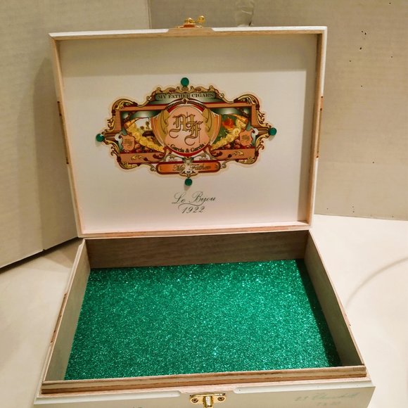 Suenos de Saundra Upcycled My Father Garcia Cigar Box, Storage/Jewelry Box/Home - Picture 8 of 14